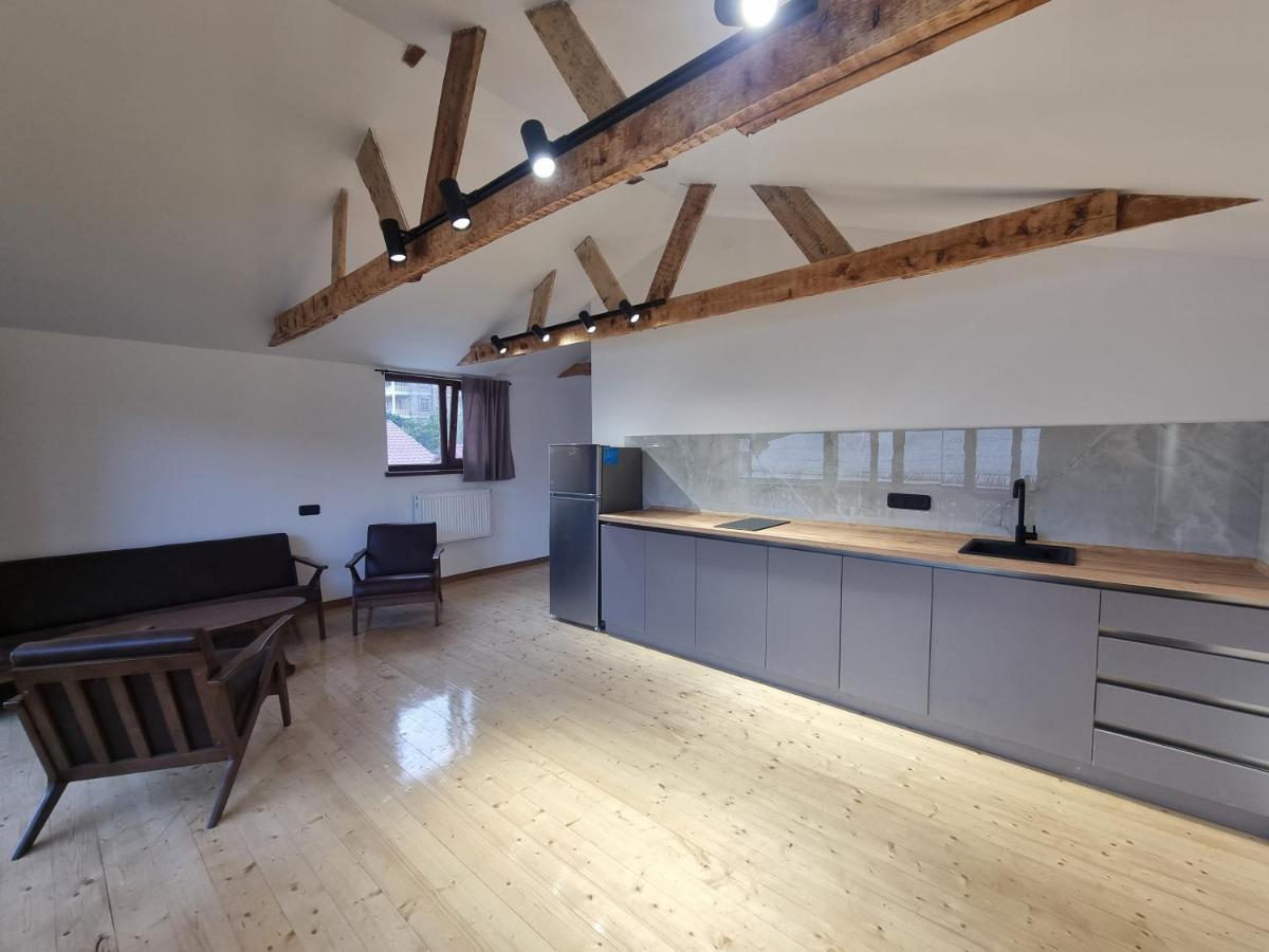 The Penthouse ,Apartment With 2 Bedrooms,Whole Apartment, Апартмент Целиком ดีลีจาน ภายนอก รูปภาพ